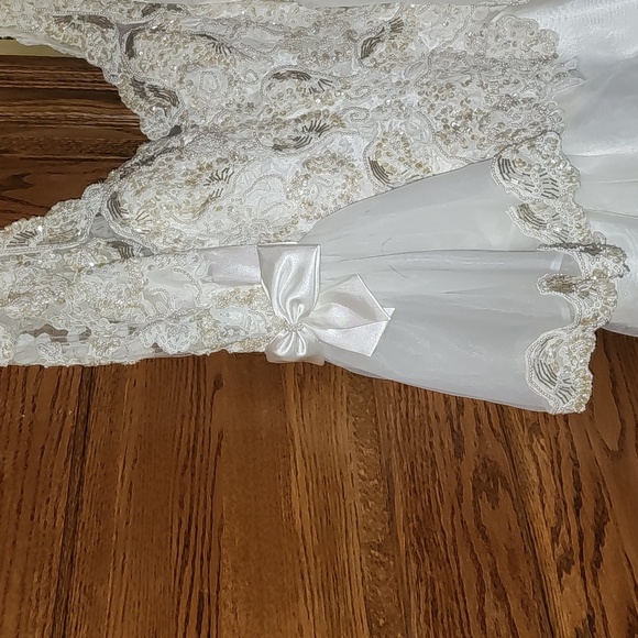 Vintage Jasmine Victorian wedding gown with train sz 6 Pirate of Caribbean style - Picture 3 of 8